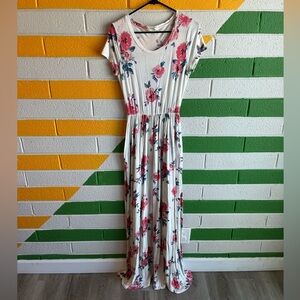 Floral Maxi Dress in White and Pink